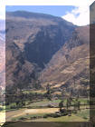pe-05-alpamayo-03-santa-cruz-valley-begin.jpg (86252 bytes)