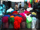 pe-01c-huaraz-market-11-wool.jpg (85688 bytes)